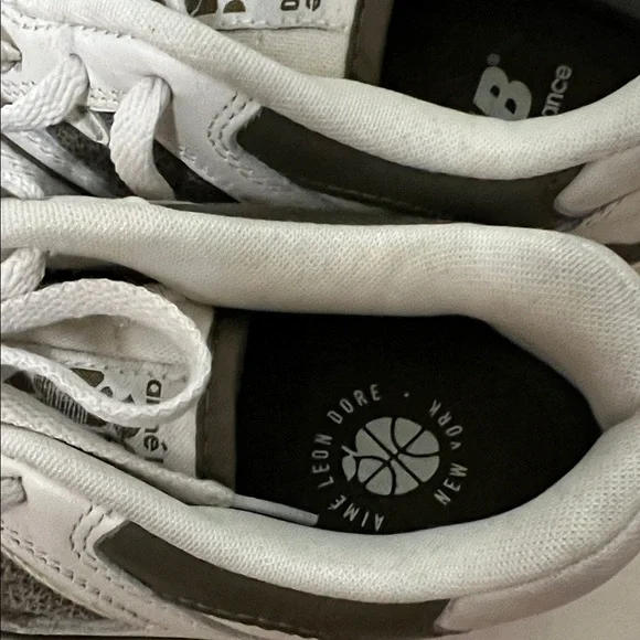 New Balance 550 White and Dark Green Sneakers - Picture 2 of 6